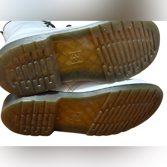 Dr. Martens White T Lamper Zavala 8 Eyelet Combat Boot EU 37 US L 6 US M 5 UK 4 - Picture 13 of 15